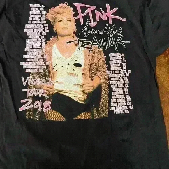 Pink concert shirt - Picture 2 of 2